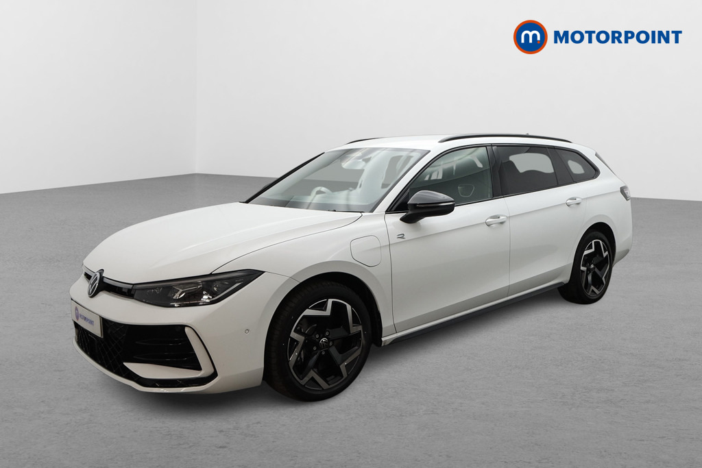 Volkswagen Passat 1.5 Tsi Ehybrid R-line Dsg White #3