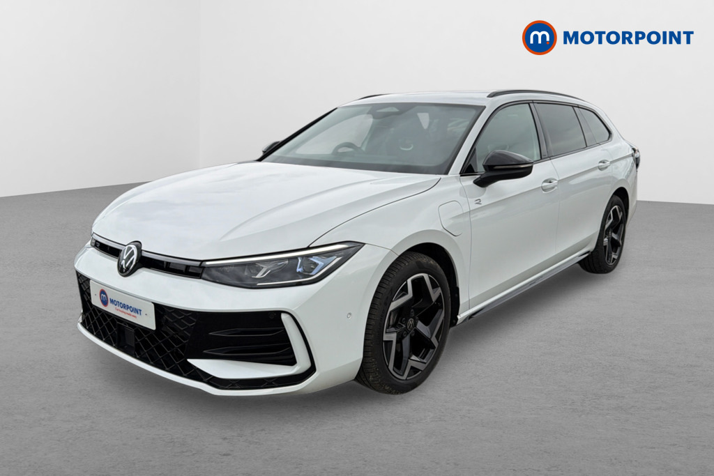 Volkswagen Passat 1.5 Tsi Ehybrid R-line Dsg White #3