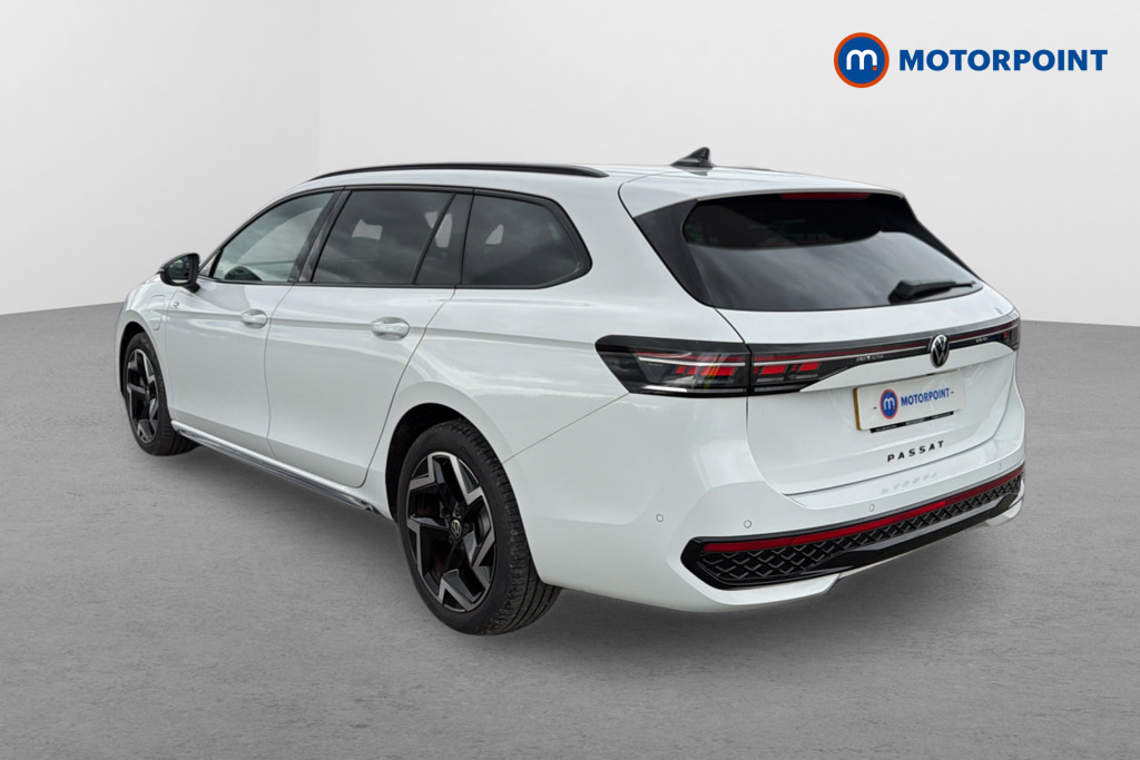 Volkswagen Passat 1.5 Tsi Ehybrid R-line Dsg White #5