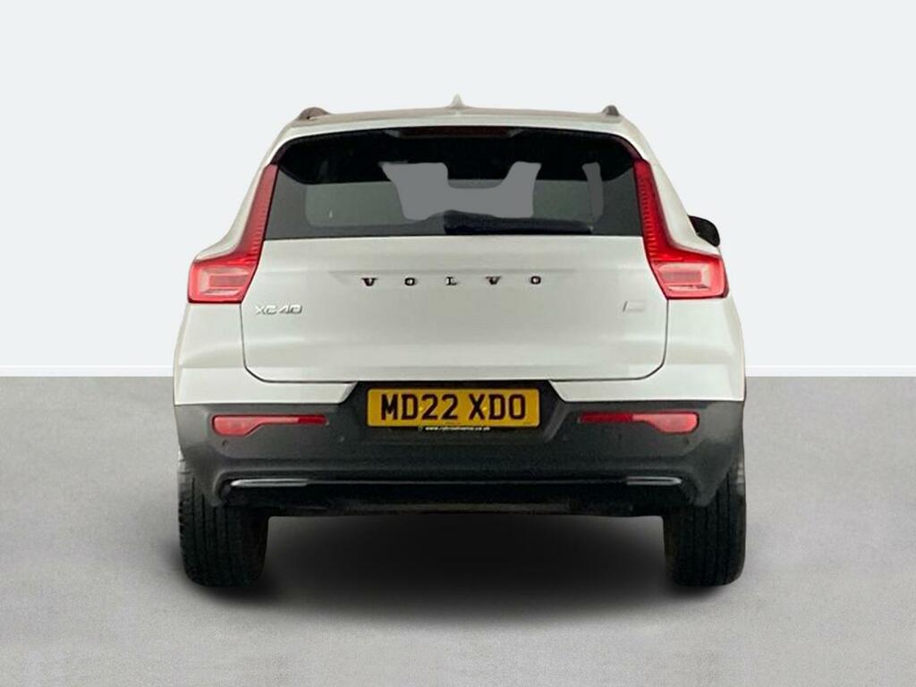 Volvo XC40 1.5 T4 Recharge Phev Plus Dark MD22XDO White #4