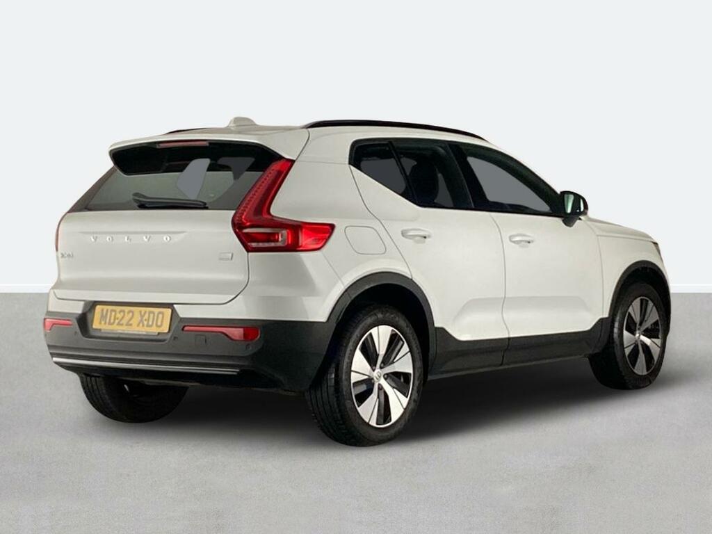 Volvo XC40 1.5 T4 Recharge Phev Plus Dark MD22XDO White #3