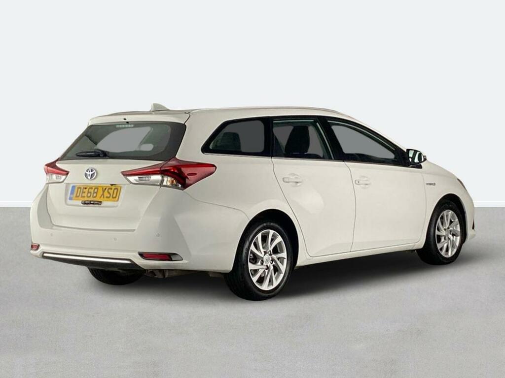 Toyota Auris 1.8 Hybrid Icon Tech Tss Cvt White #3