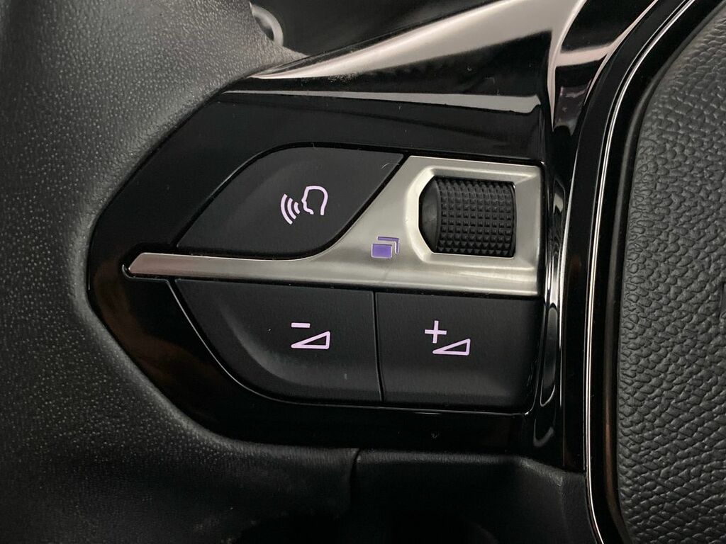 Peugeot 208 208 Active Premium Puretech Ss Black #17