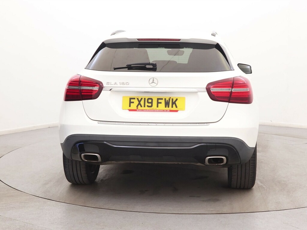 Mercedes-Benz GLA Class Gla 180 Urban Edition FX19FWK White #6