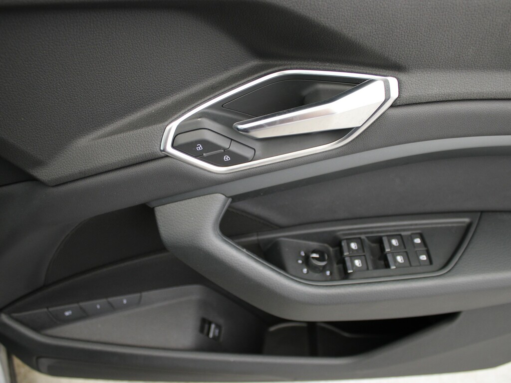 Audi E-tron 50 S Line Suv Quattro 71.2Kwh 3 White #26