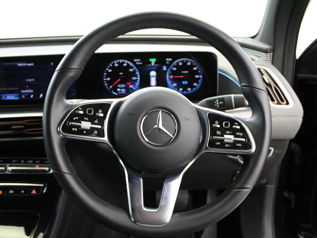 Mercedes-Benz EQC Amg Line Black #32