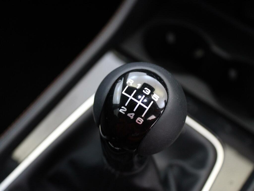 MG HS 1.5 T-gdi 24.7Kwh Trophy Euro 6 Ss Silver #24