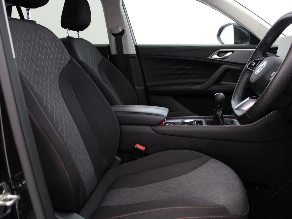 MG HS 1.5 T-gdi 24.7Kwh Trophy Euro 6 Ss Silver #9