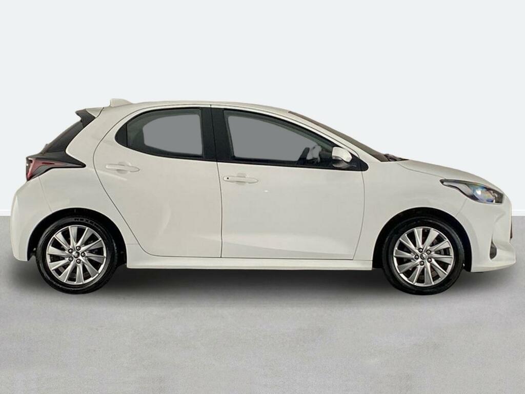 Toyota Yaris 1.5 Hybrid Icon Cvt YM23XEL White #2