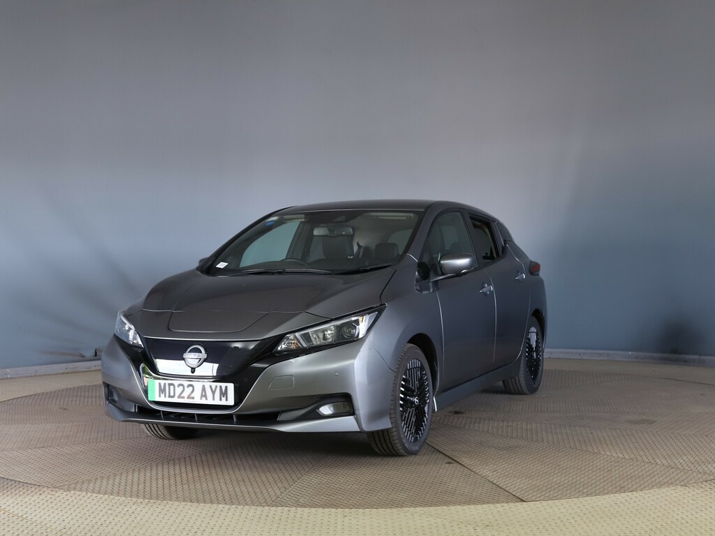 Nissan Leaf 110Kw N-connecta 39Kwh Grey #3