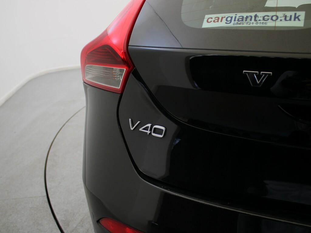 Volvo V40 V40 Se Lux D2 Band B Road Tax Silver #31