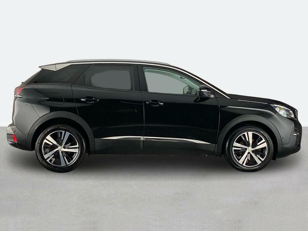 Peugeot 3008 1.2 Puretech Allure Black #2