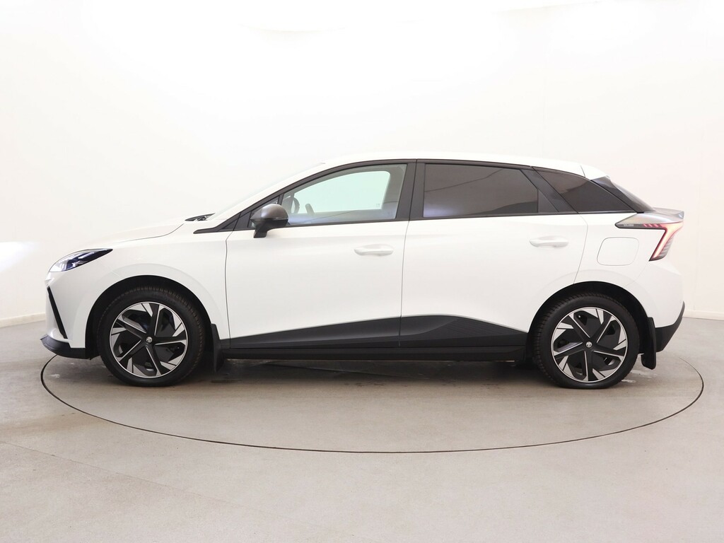 MG MG4 125Kw Se Ev 51Kwh NU23BGF White #4