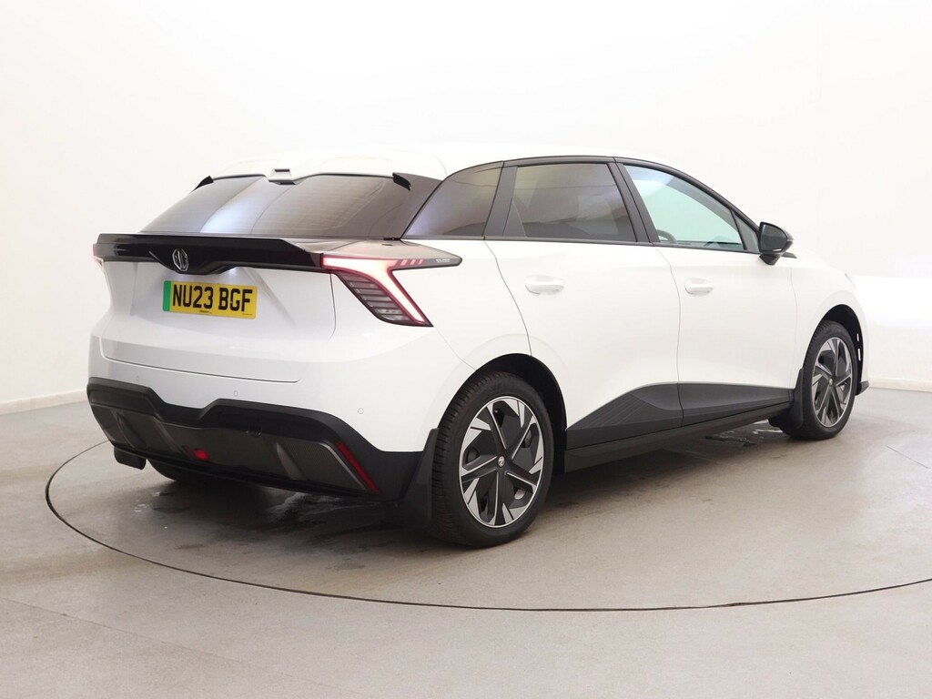 MG MG4 125Kw Se Ev 51Kwh NU23BGF White #5