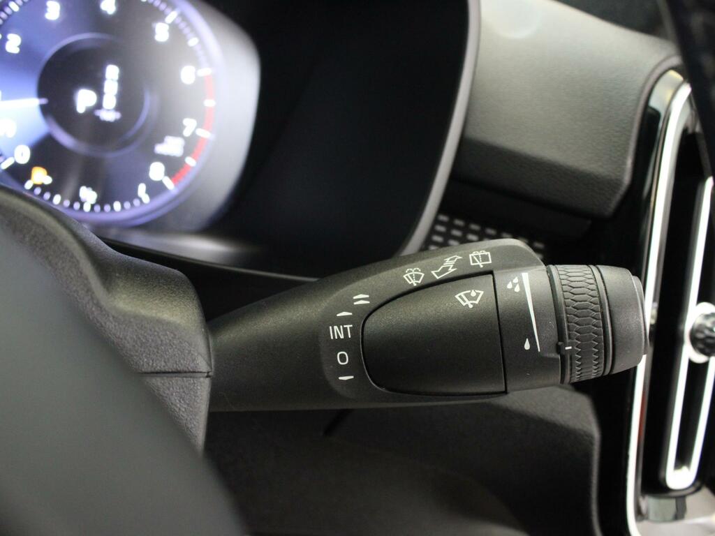 Volvo XC40 2.0 T4 R Design Awd Geartronic Estate Black #16