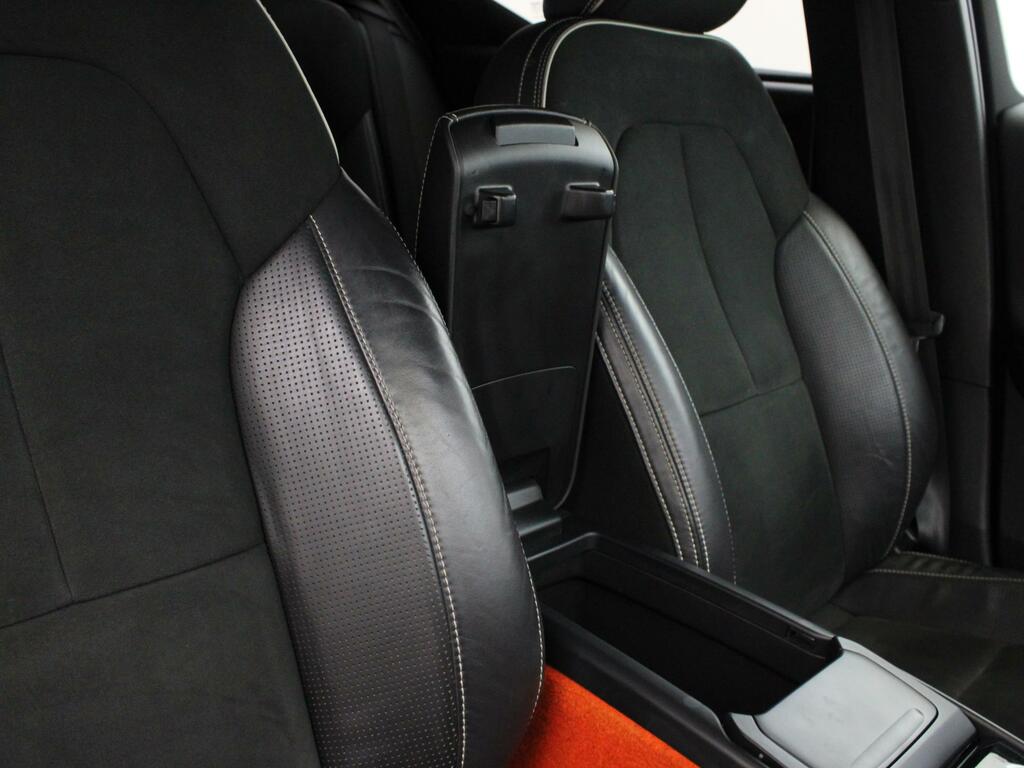 Volvo XC40 2.0 T4 R Design Awd Geartronic Estate Black #24