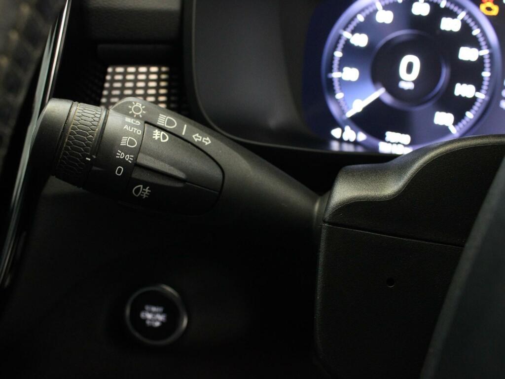 Volvo XC40 2.0 T4 R Design Awd Geartronic Estate Black #15