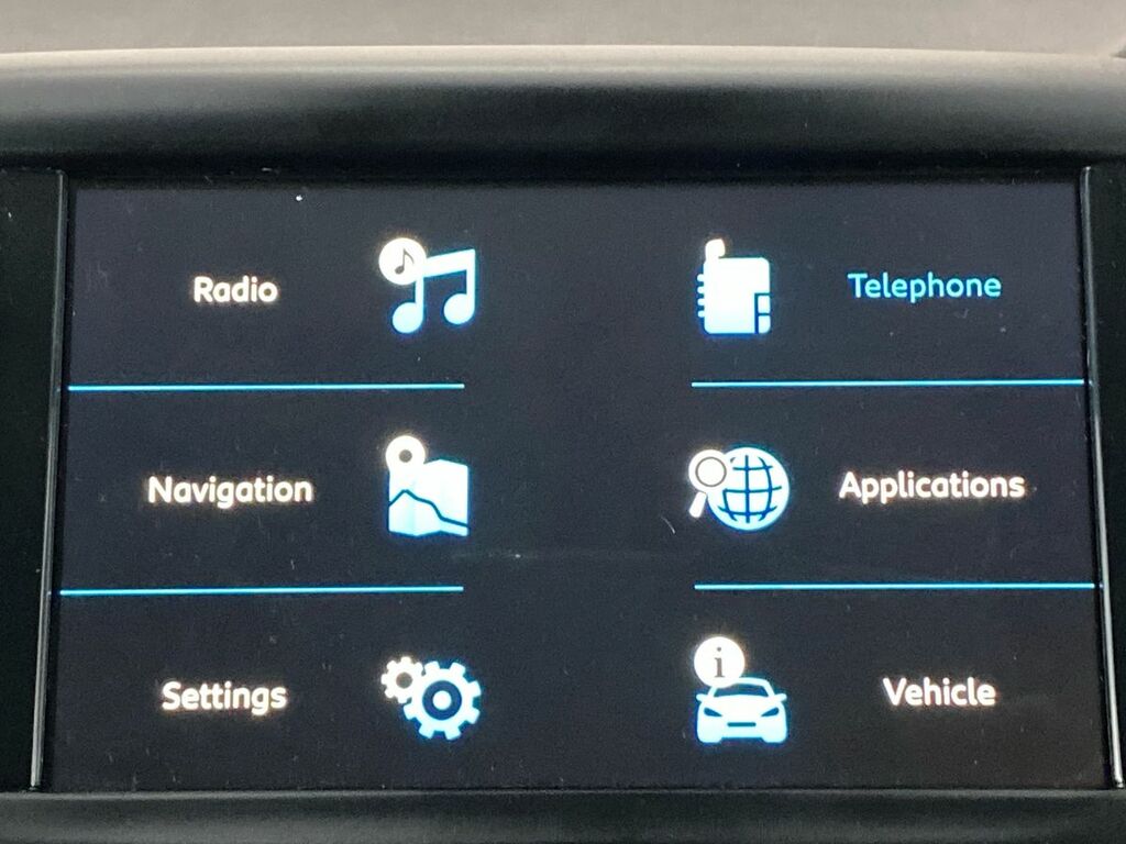Peugeot 208 1.2 Puretech Allure Premium Cwvehiclemarketing Silver #17