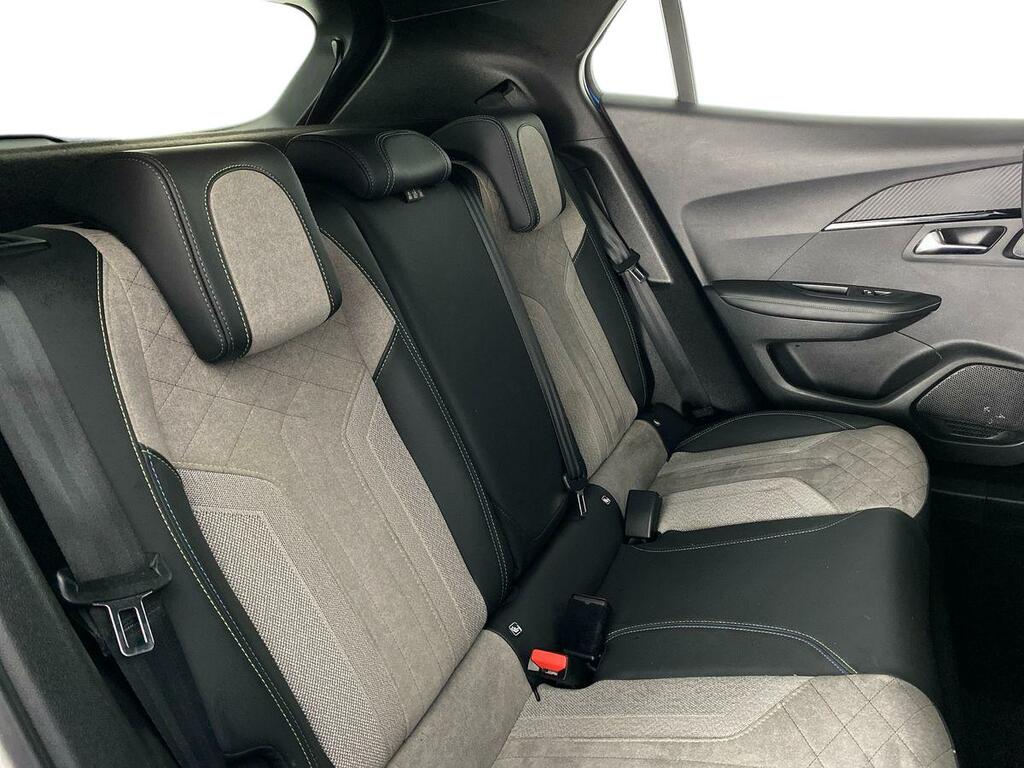 Peugeot e-2008 Peugeot E- Estate 100Kw Allure Premium 50 Orange #15