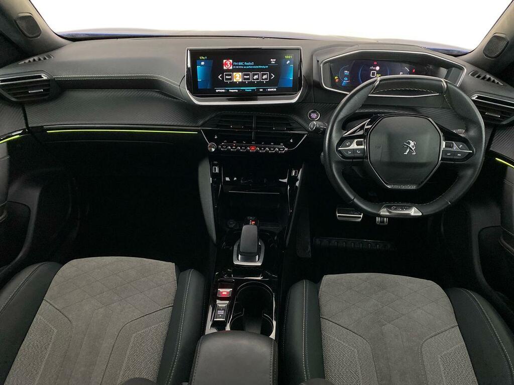 Peugeot e-2008 Peugeot E- Estate 100Kw Allure Premium 50 Orange #9