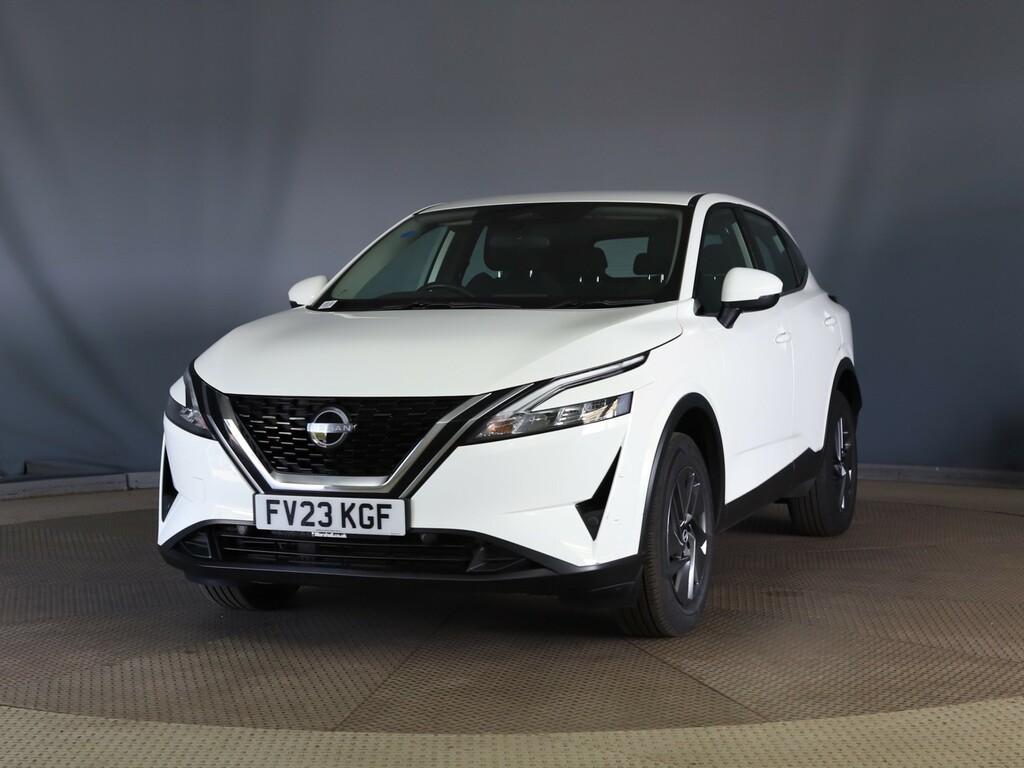 Nissan Qashqai 1.3 Dig-t Mh Acenta Premium White #3