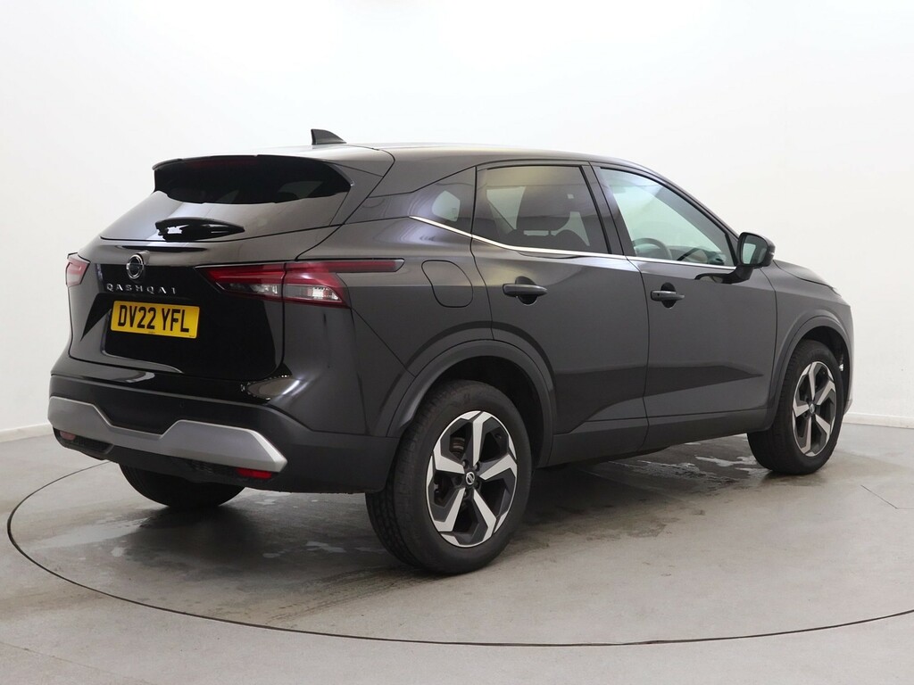 Nissan Qashqai 1.3 Dig-t Mh 158 N-connecta Xtronic Black #5