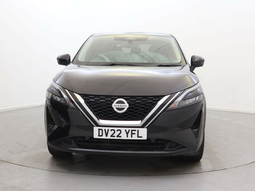Nissan Qashqai 1.3 Dig-t Mh 158 N-connecta Xtronic Black #2