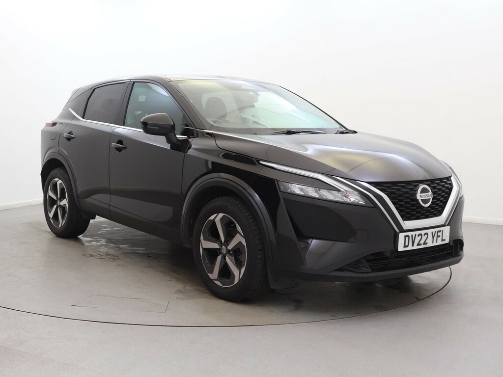 Nissan Qashqai 1.3 Dig-t Mh 158 N-connecta Xtronic Black