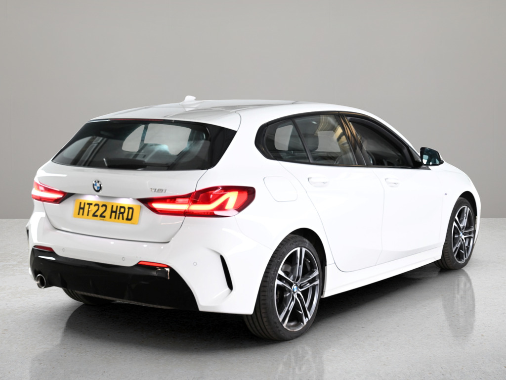 BMW 1 Series 118I 136 M Sport Live Cockpit Professional White #4