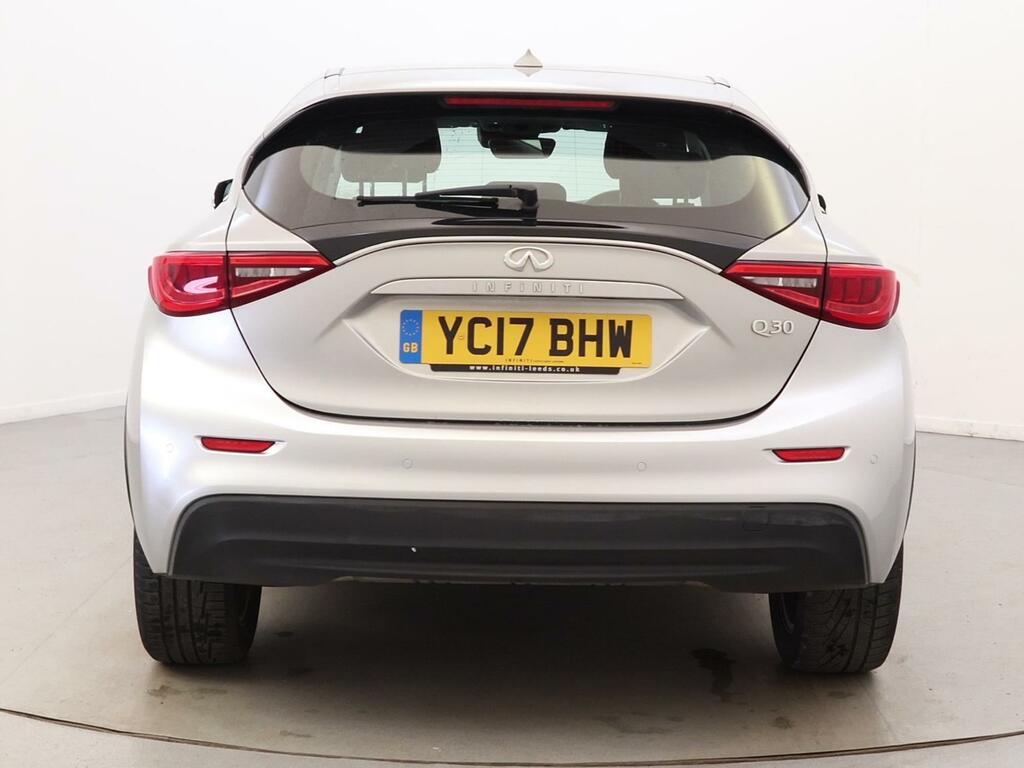 Infiniti Q30 1.5D Se Dct Business Pack YC17BHW Silver #6