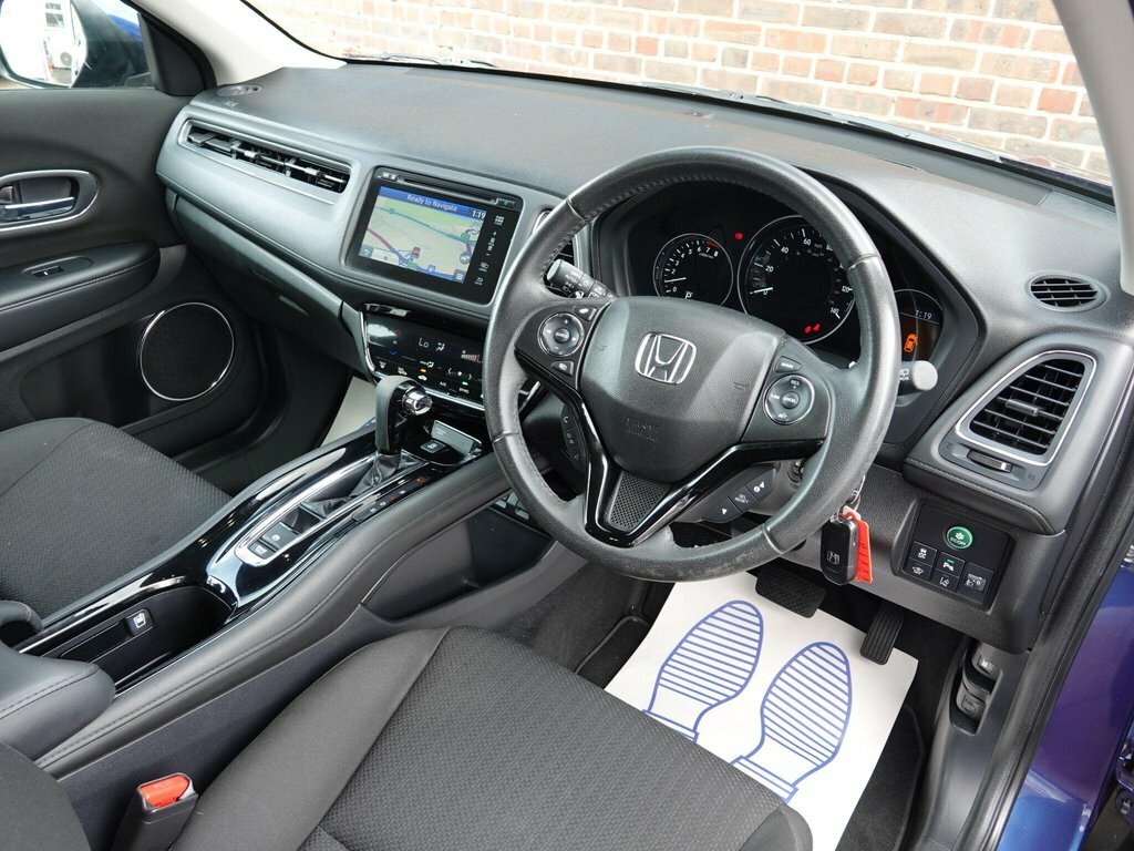 Honda Hr-V 1.5 I-vtec Se Suv Cvt Euro 6 Ss 130 White #9