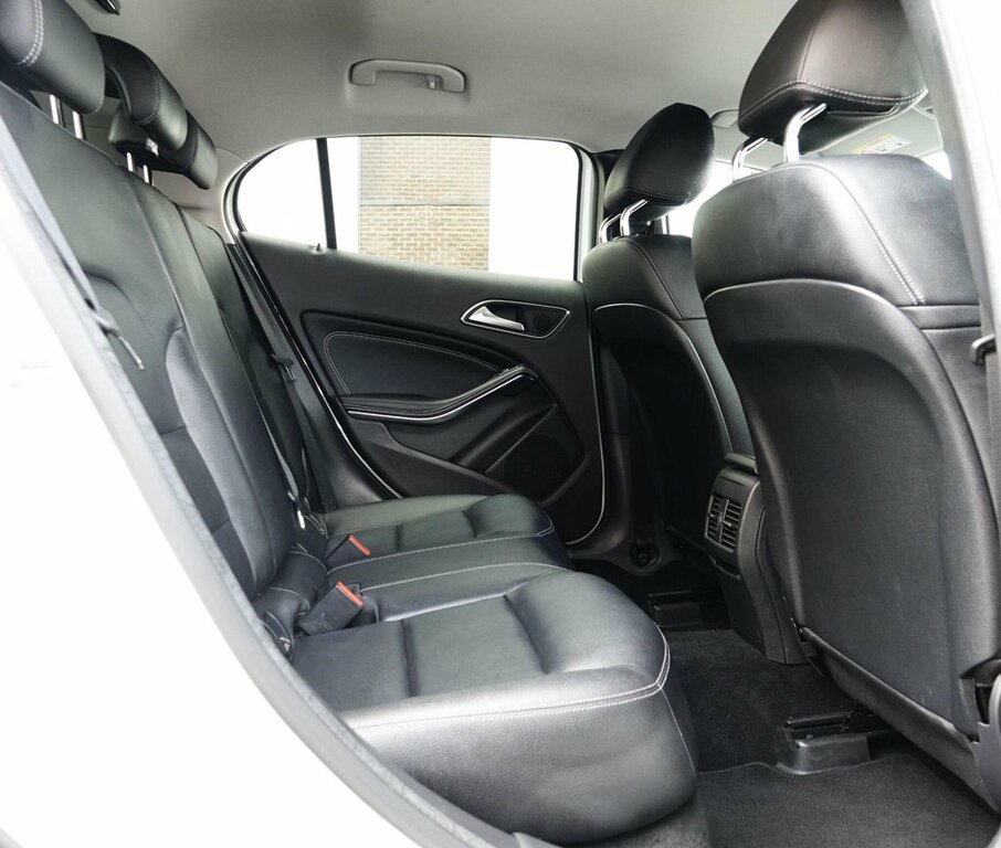Mercedes-Benz GLA Class 1.6 Gla 180 Urban Edition Cwvehiclemarketing Grey #14