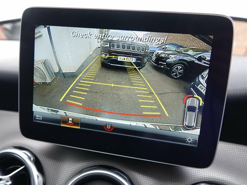 Mercedes-Benz GLA Class 1.6 Gla 180 Urban Edition Cwvehiclemarketing Grey #25