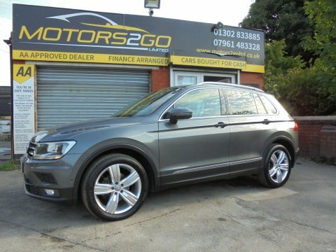 Volkswagen Tiguan 2L R-line Tech White #1