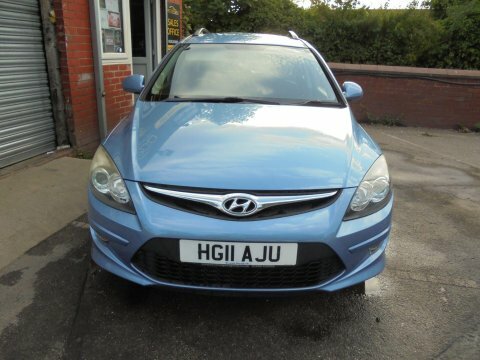 Hyundai I30 1.6 Crdi Comfort Blue #3