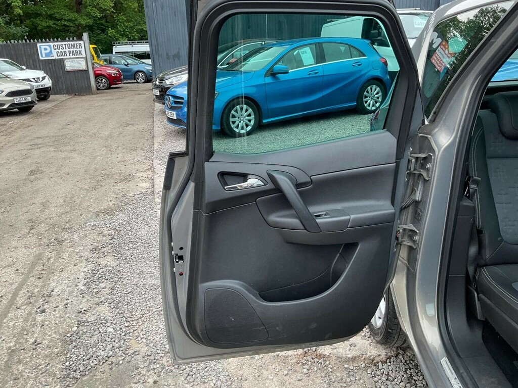 Vauxhall Meriva 1.4 16V Se Euro 5 Red #24