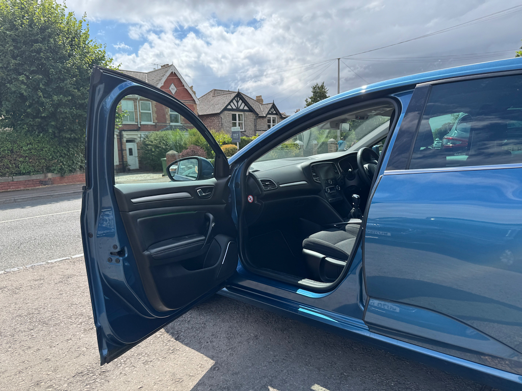 Renault Megane Renault Megane 1.5 Blue Dci 115 Gt Line Red #33