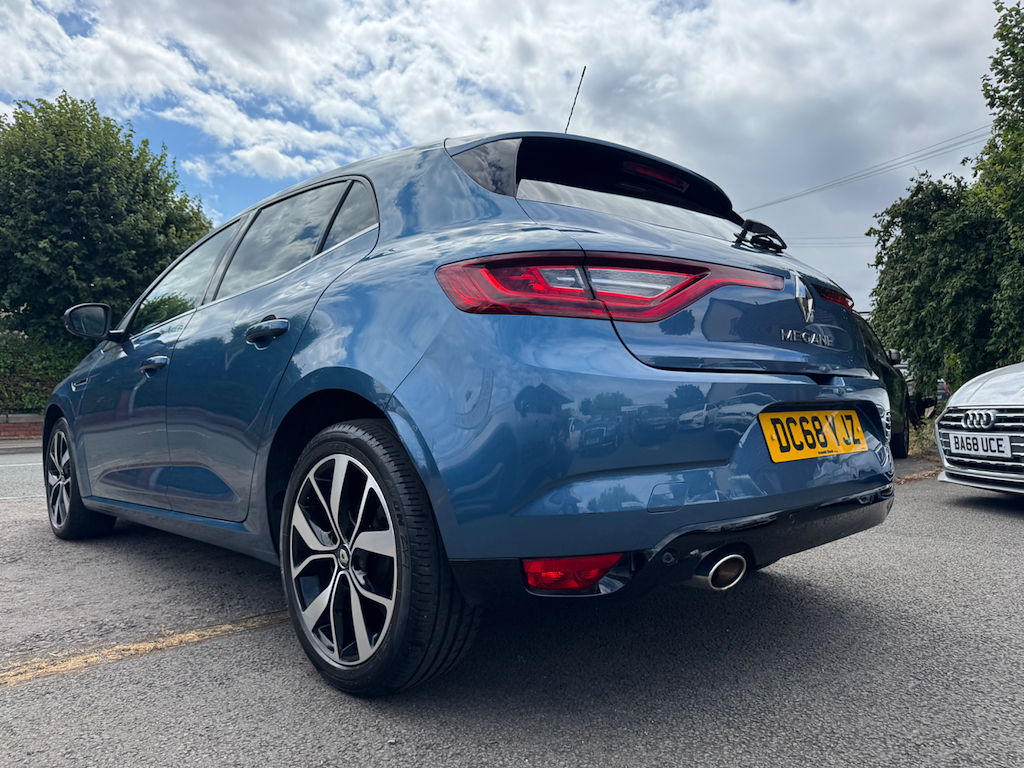 Renault Megane Renault Megane 1.5 Blue Dci 115 Gt Line Red #10