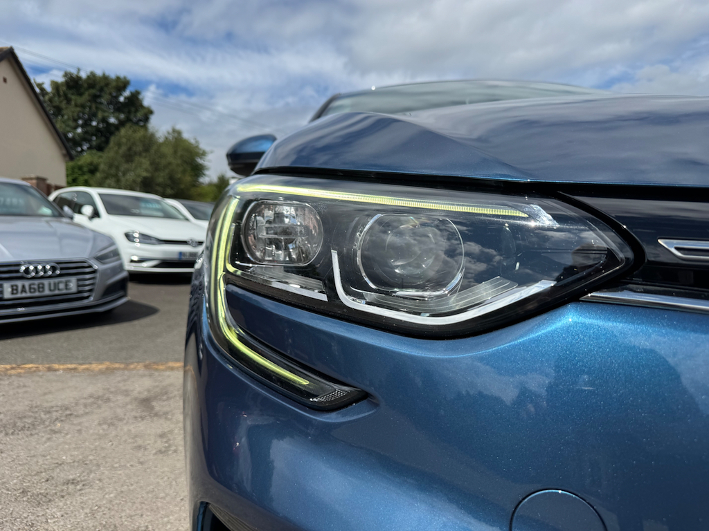 Renault Megane Renault Megane 1.5 Blue Dci 115 Gt Line Red #20