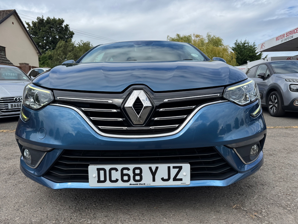 Renault Megane Renault Megane 1.5 Blue Dci 115 Gt Line Red #8