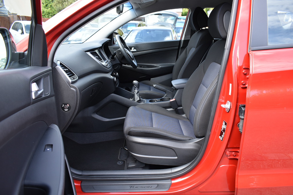 Hyundai Tucson 1.6 Gdi S Blue Drive 130 Bhp Blue #34