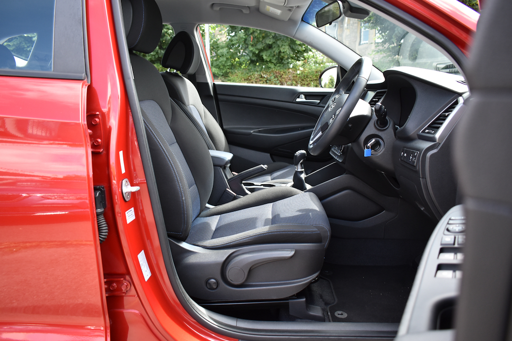 Hyundai Tucson 1.6 Gdi S Blue Drive 130 Bhp Blue #26