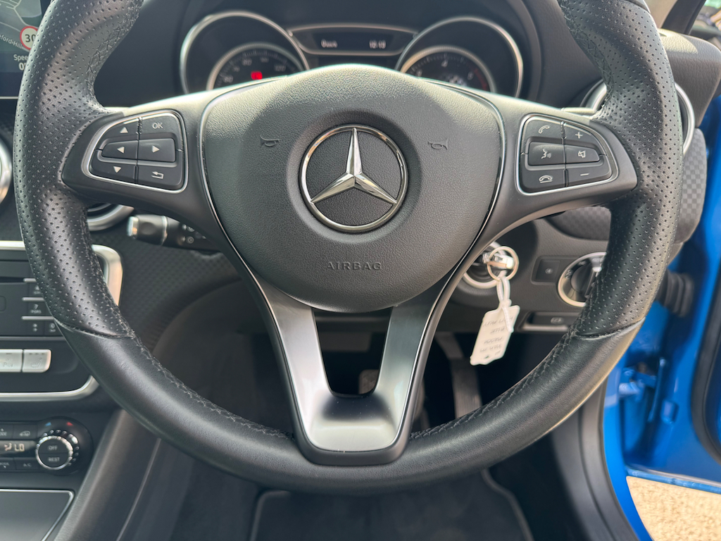 Mercedes-Benz 200 Mercedes Benz A D Amg Line Blue #17