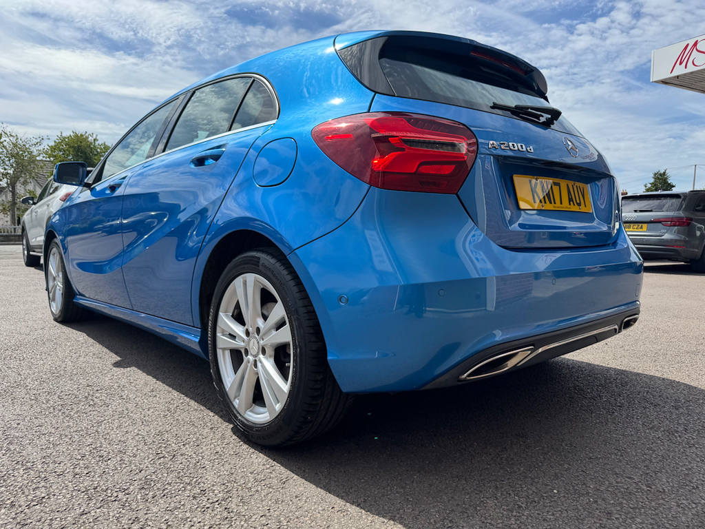 Mercedes-Benz 200 Mercedes Benz A D Amg Line Blue #8