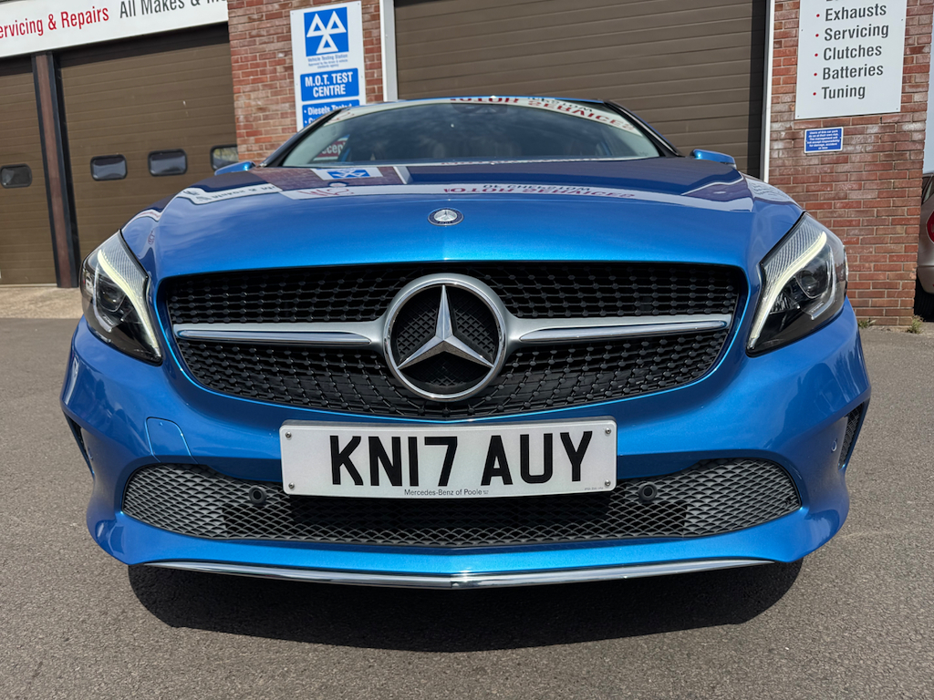 Mercedes-Benz 200 Mercedes Benz A D Amg Line Blue #11