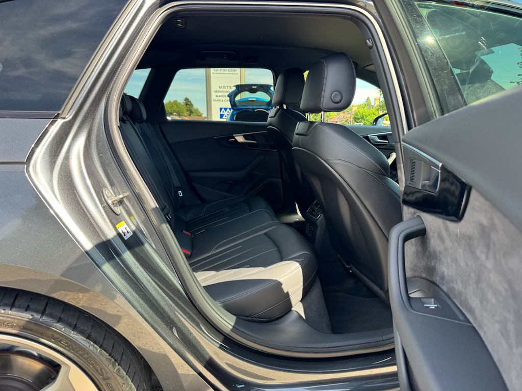 Audi A4 Avant Estate 2.0 Tdi Black Edition S Tronic Euro 6 Ss Grey #25