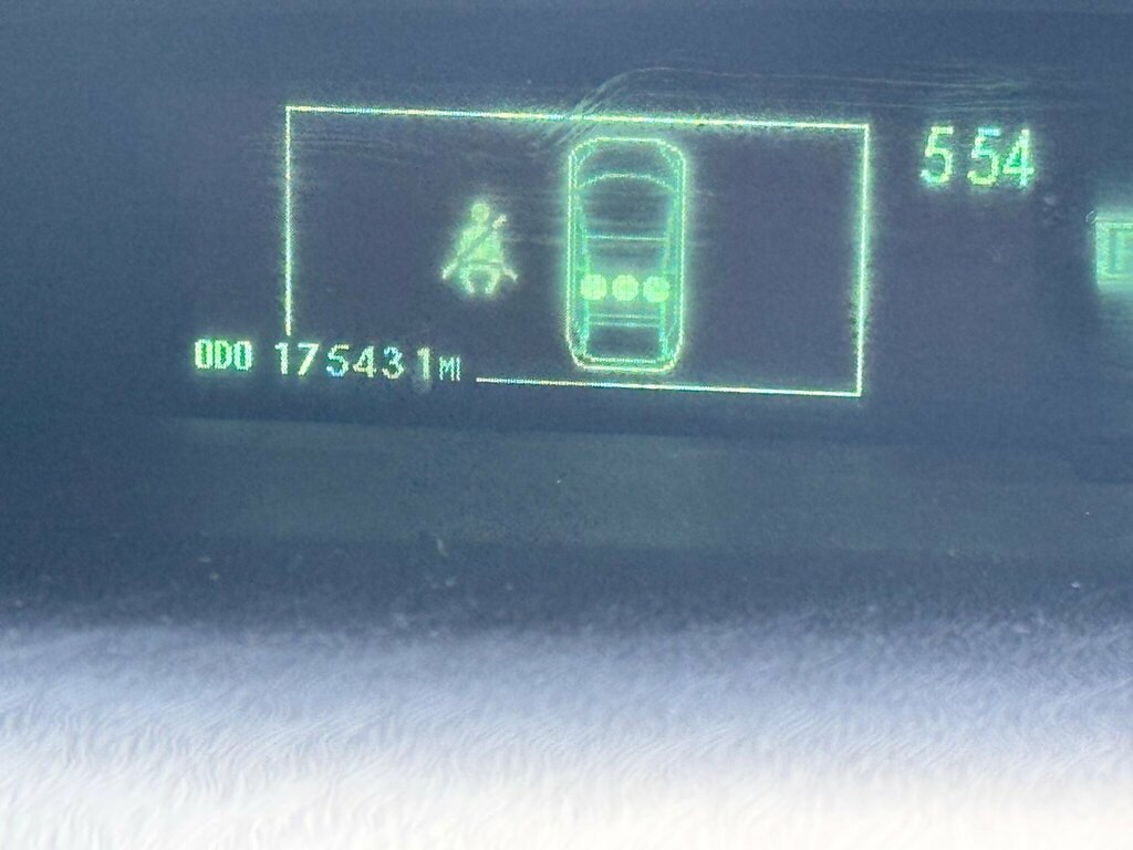 Toyota Prius Prius T3 Vvt-i Cvt Silver #26