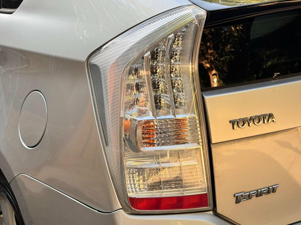 Toyota Prius Prius T3 Vvt-i Cvt Silver #13