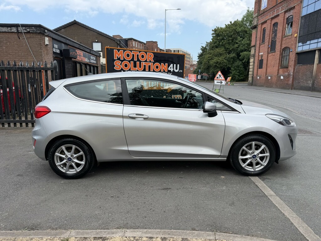 Ford Fiesta Hatchback 1.1 Ti-vct Zetec 201868 CE68SKK Green #5