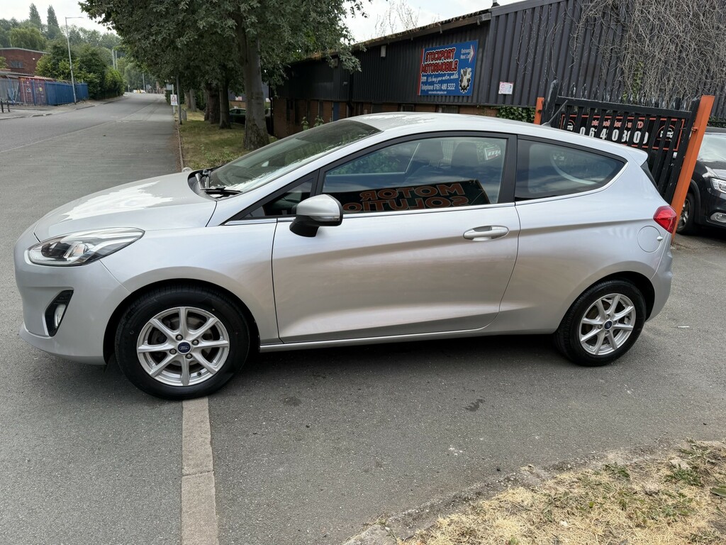 Ford Fiesta Hatchback 1.1 Ti-vct Zetec 201868 CE68SKK Green #6